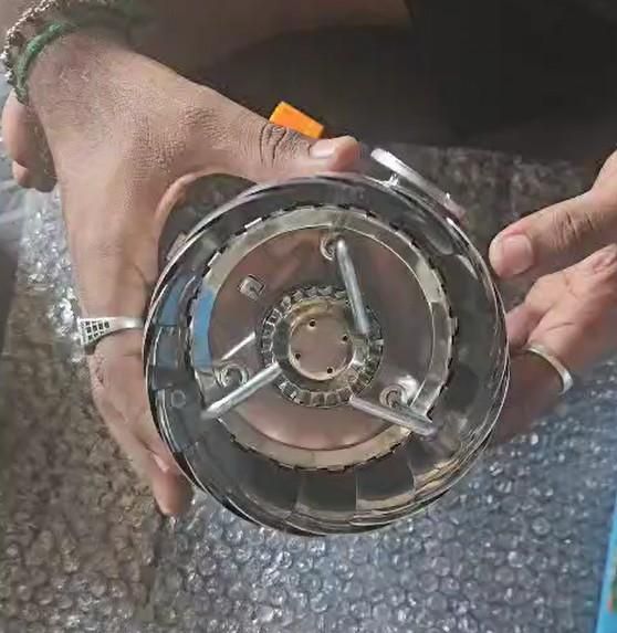 Urban Looms Windproof Outdoor Electronic Foldable Lotus Gas Stove