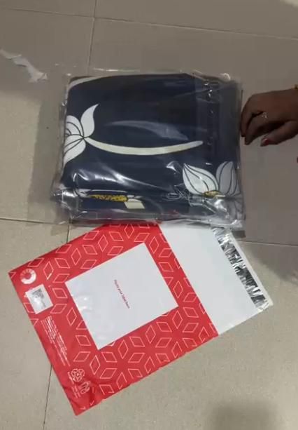 Urban Looms Fitted Bedsheet Contrast Pillow Cover Set(360 degree elastic)